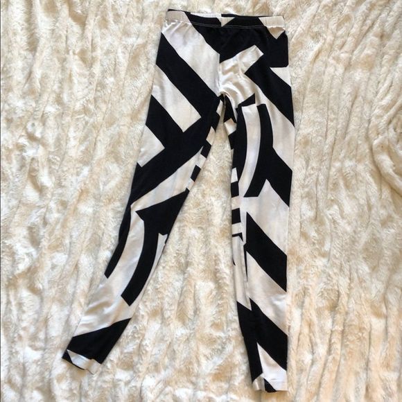 ASOS geometric print leggings 🍀 - Picture 1 of 6